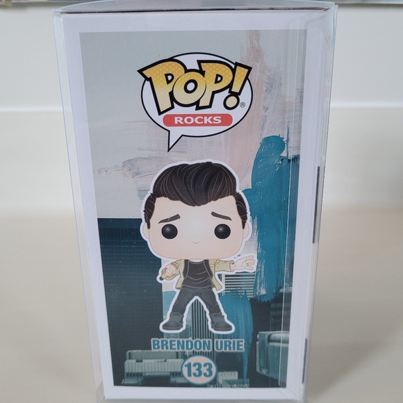FUNKO POP ROCKS Panic At The Disco Brendon Urie Figure 133  w/ Box & Cover - Picture 6 of 13